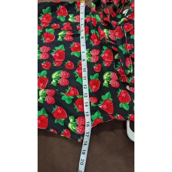 Handmade Women's swing sleeveless strawberry dress size M/L - Picture 3 of 4